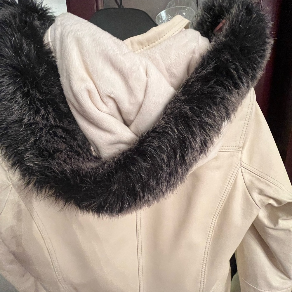 Danier Leather Cream Coat with Fur Trim - Picture 5 of 14